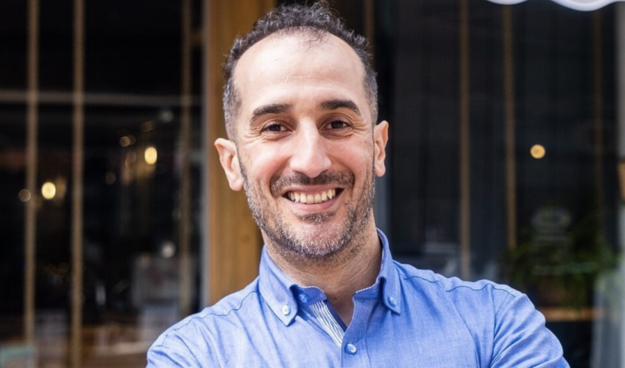 Vegan Restaurant Starts Serving Meat In Order To Stay Open - Finish The Race