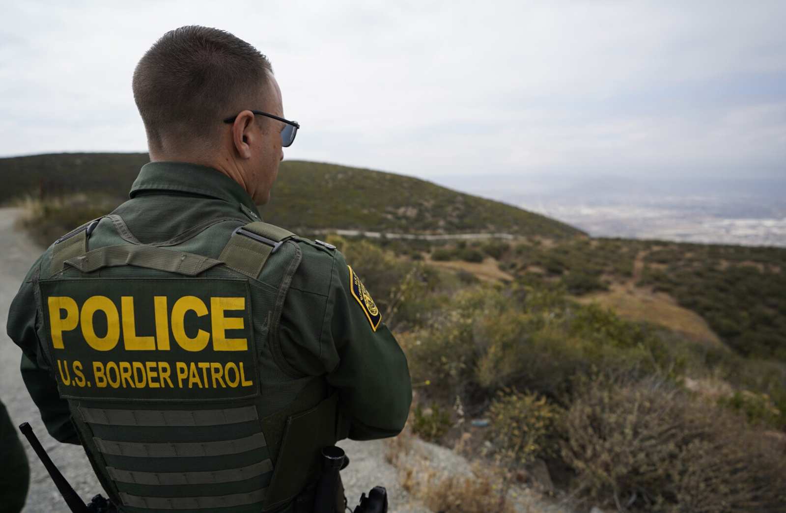 300,000+ illegal immigrant encounters recorded in single month