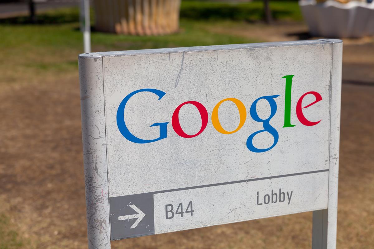 Google apologizes after its AI-powered image generator Gemini kept inserting “diversity” skin color into historical image prompts