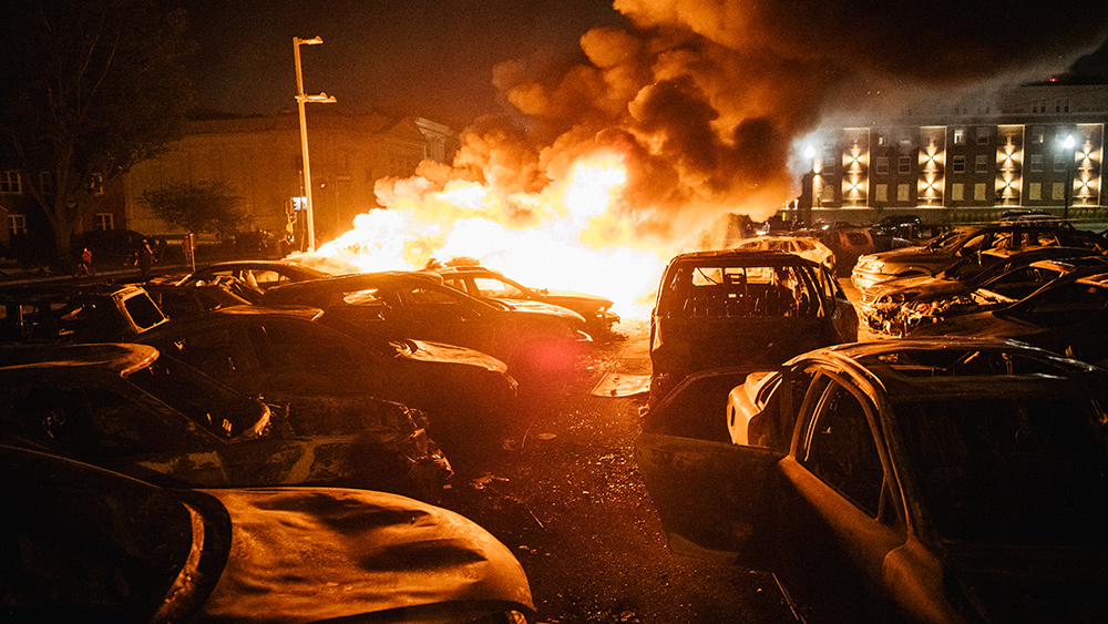 Steve Quayle: Blue states want total CIVIL WAR in America