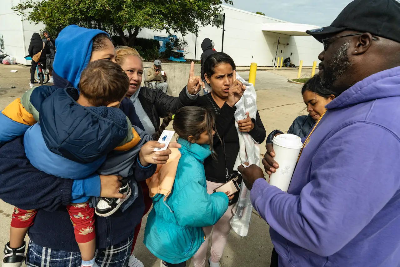 Illegal Immigrants in Chicago Admit What They're Doing With Their U.S. Dollars - Daily Political Newswire