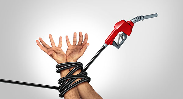 Leftist Canadian MP wants to criminalize endorsement of fossil fuels