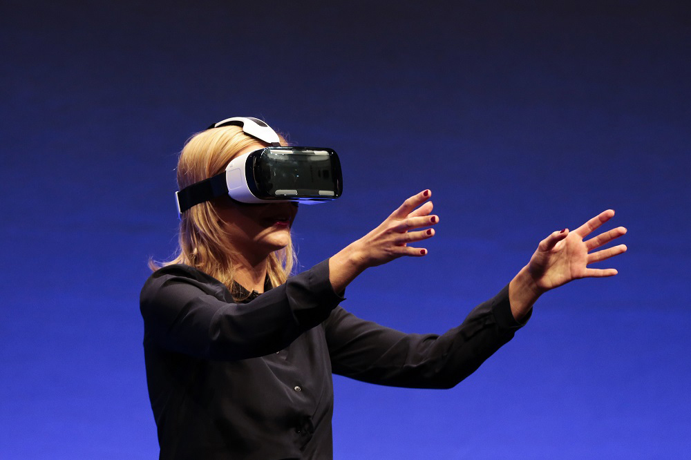 Apple’s Vision Pro goggles rewire the brain, researchers warn   – NaturalNews.com