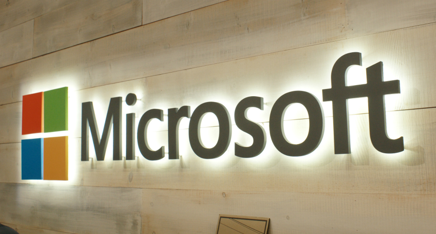 Bill Gates’ Microsoft aims to equip two million people in India with AI skills by 2025   – NaturalNews.com