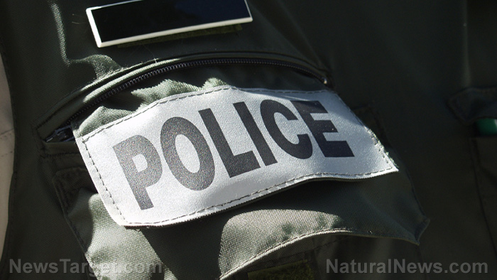 Mississippi policewoman arrested for SHOPLIFTING shoes while on duty and in uniform   – NaturalNews.com