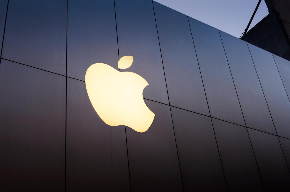 Apple announces LAYOFFS of more than 600 workers   – NaturalNews.com