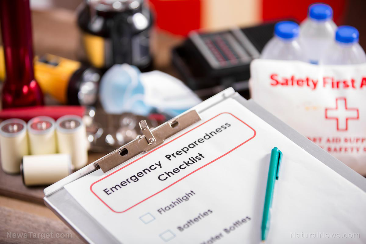 Prepper essentials: Tips for building an emergency prepping kit