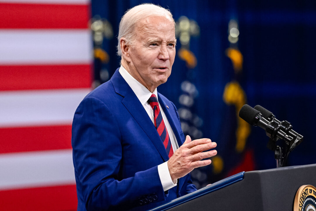 Judge Blocks Biden Administration’s Attempt to Expand Lending Rules | The Epoch Times