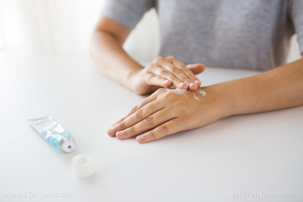 Scary new study reveals PFAS “forever chemicals” can seep through human skin   – NaturalNews.com