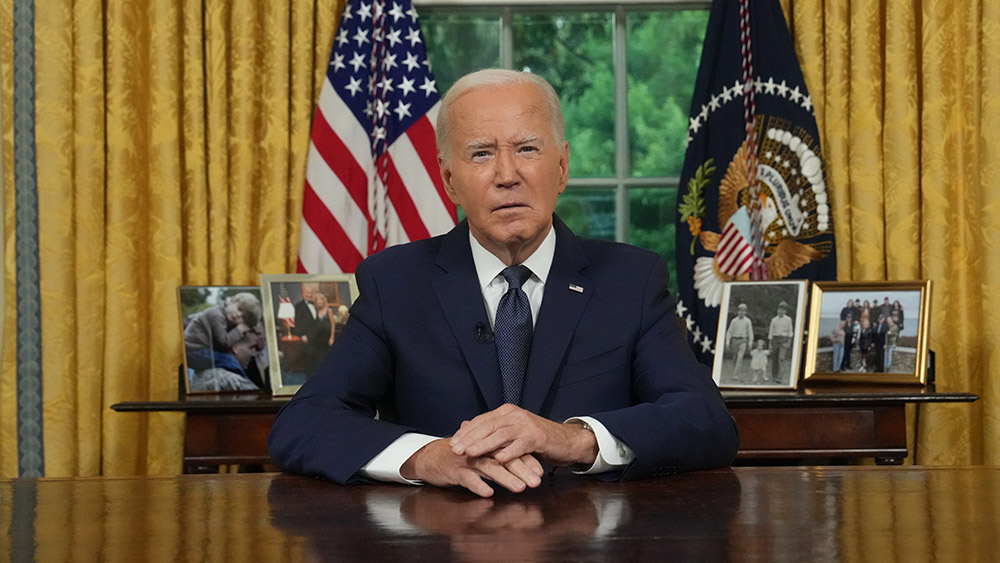 Close Biden aides allegedly holding secret talks about how to convince him to step aside for another nominee   – NaturalNews.com