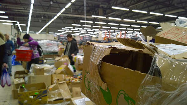 RETAIL COLLAPSE ACCELERATES: Discount homeware chain Big Lots is closing 315 stores due to financial struggles and declining sales