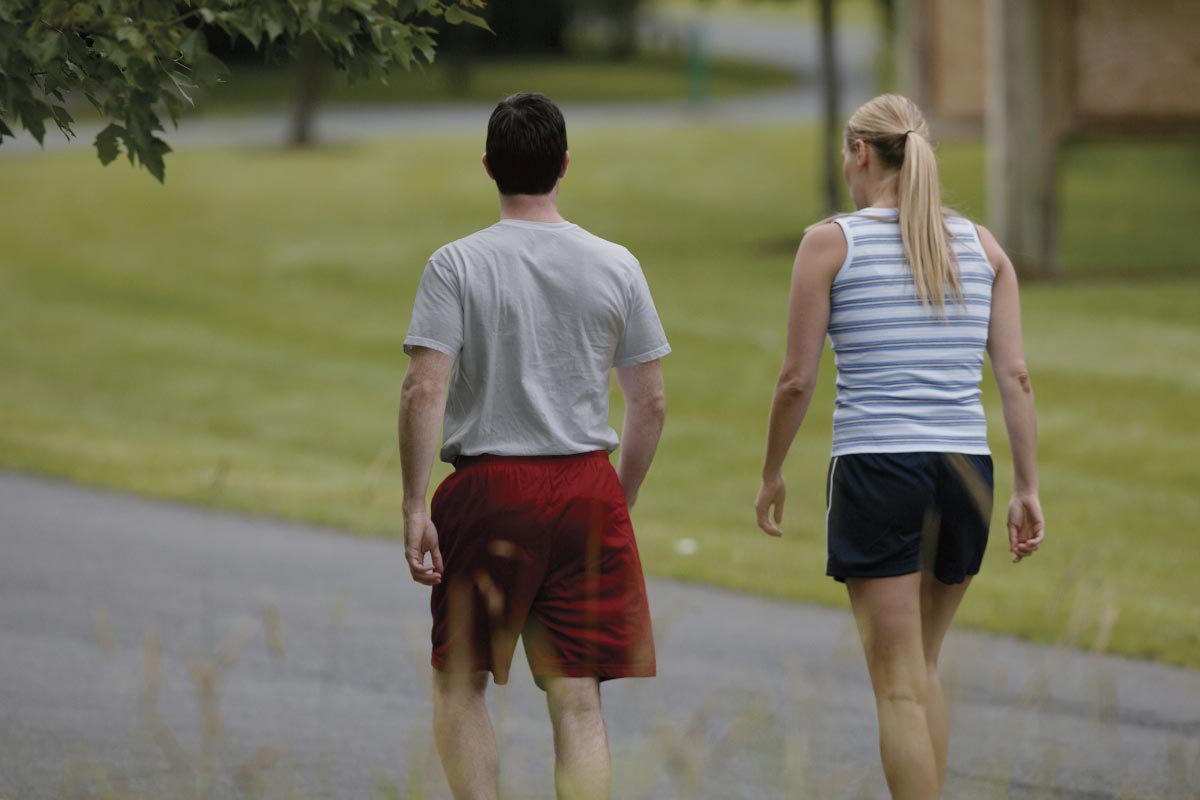 Why run when you can walk: 8 Tips on walking for weight loss   – NaturalNews.com