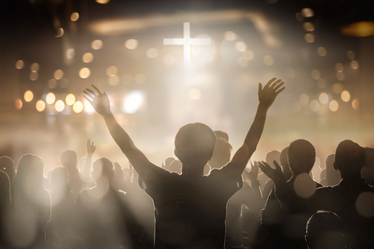 A Christian Resurgence in the U.S.? To Some “Elites” and Gen Z, Faith Is Now Cool - The New American