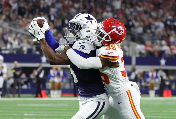Cowboys WR George Pickens Caught Heat For Looking 'Disinterested' On Big Stage Against Lions