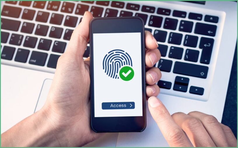 Manitoba Launches Digital Health Card, Conservatives Warn Of ID Risk