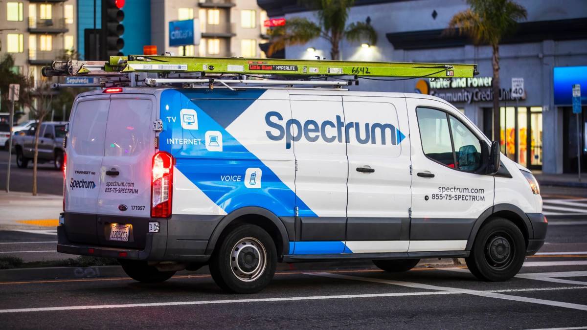 Spectrum Loses Customers, Shuts Appleton Call Center After Hikes