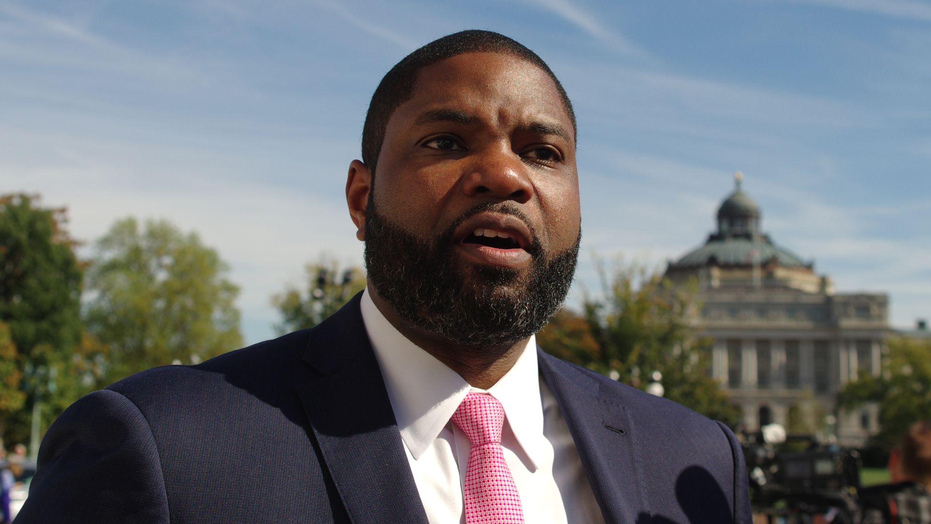 Senate Elites Jet Off on Vacation While Child Sex Trafficking Units Go Unfunded [WATCH]