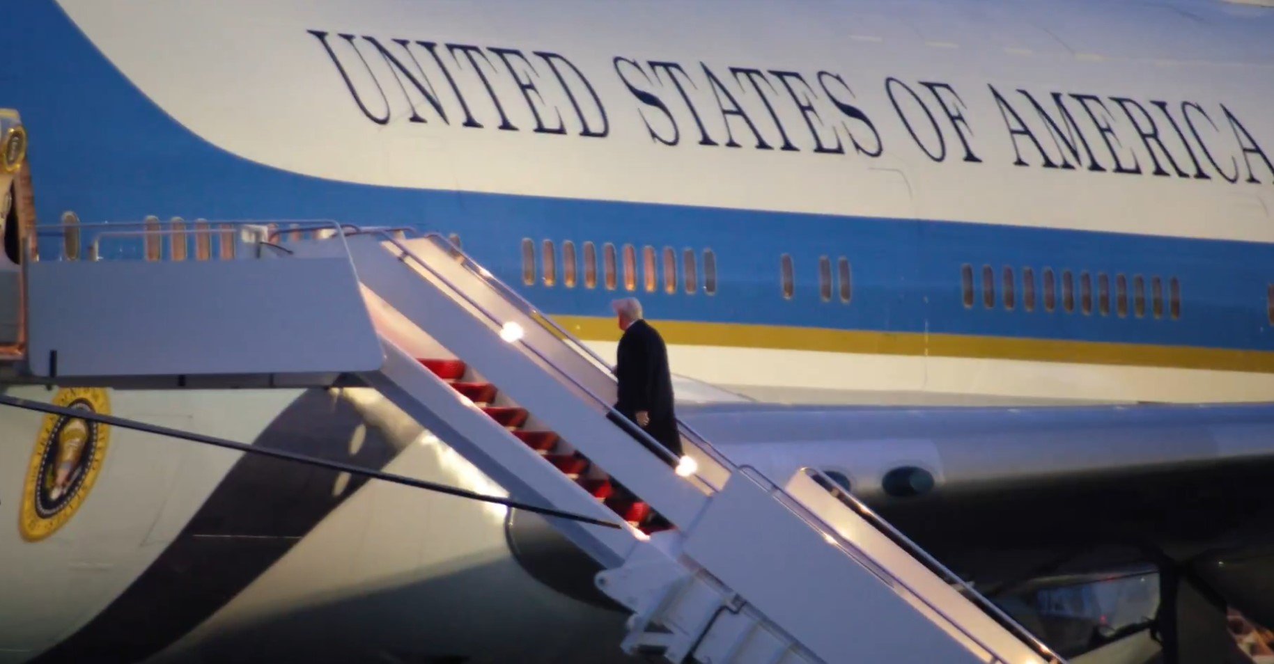 Air Space Briefly Closed and F-16s Deployed After Private Plane Security Scare at Palm Beach Airport With Air Force One on Tarmac | The Gateway Pundit | by Jordan Conradson