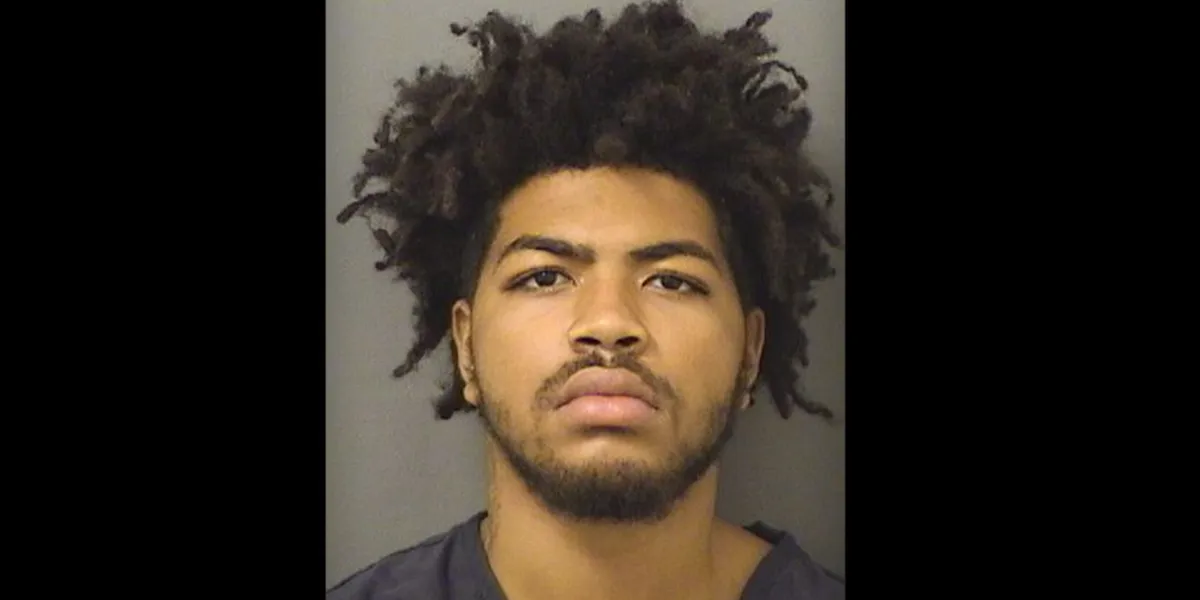 Taco Bell Employee Fires at Customers, Faces Charges in Florida