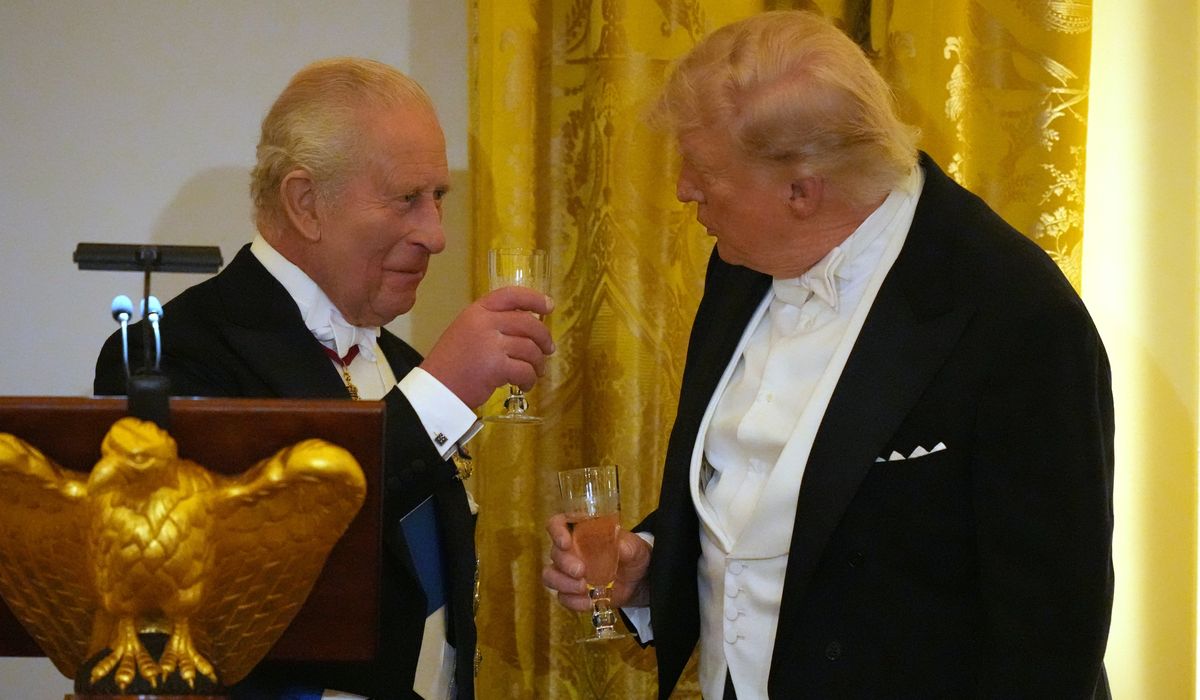 Trump Says King Charles Backs His Push to Stop Iran Nukes