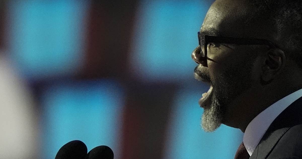 Brandon Johnson Admits Chicago Discriminates in Hiring City Employees