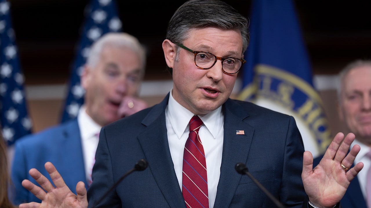 Reporter's Notebook: House chaos sparks emergency FISA extension