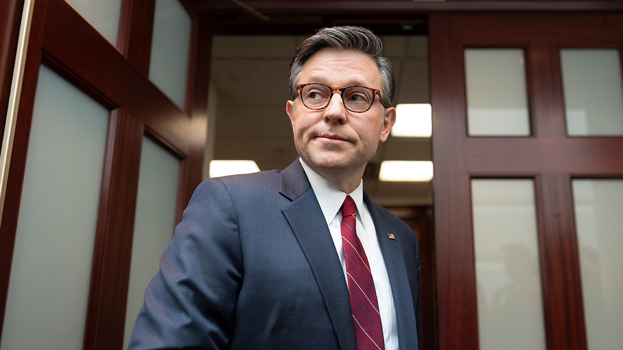 Speaker Johnson one step closer to renewing controversial spy program after conservatives fall in line