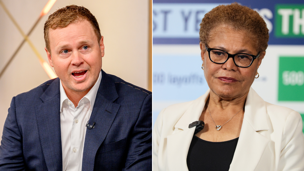 Karen Bass refuses to give 'yes or no' answer on whether noncitizens should vote in LA: 'It depends'