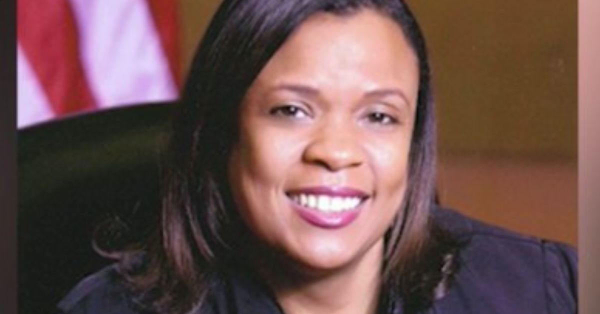 Obama-Appointed Federal Judge Accused of Having 'Loud Sex' in Her Chambers with Police Commander During Work, Stained Couch Cushion Taken for Forensic Testing * The Gateway Pundit * by Cassandra MacDonald