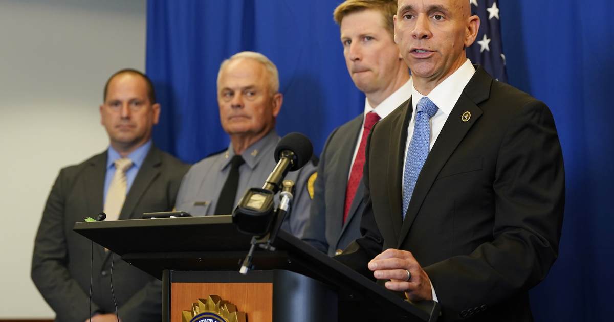 FBI, DOJ Bust Seven in $205,639 PPP, EIDL Fraud Scheme - The Joe Messina Show