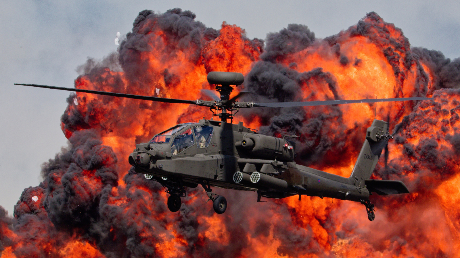 Apache Pilots Undergo Intense, Specialized Combat Flight Training