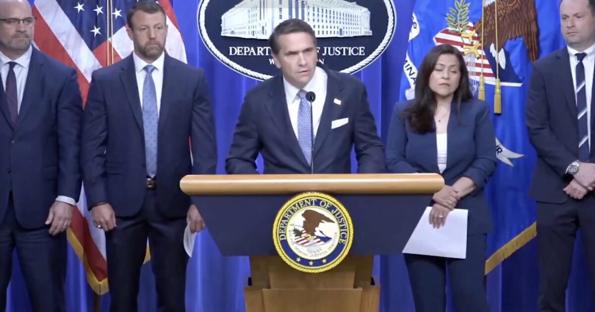 Acting AG Todd Blanche Announces Indictments of Three Illegal Aliens in Wide-Ranging Child Smuggling Conspiracy: “There Are Over 15,500 ‘Super Sponsor’ Cases That We Have Identified” * The Gateway Pundit * by Jim Hᴏft