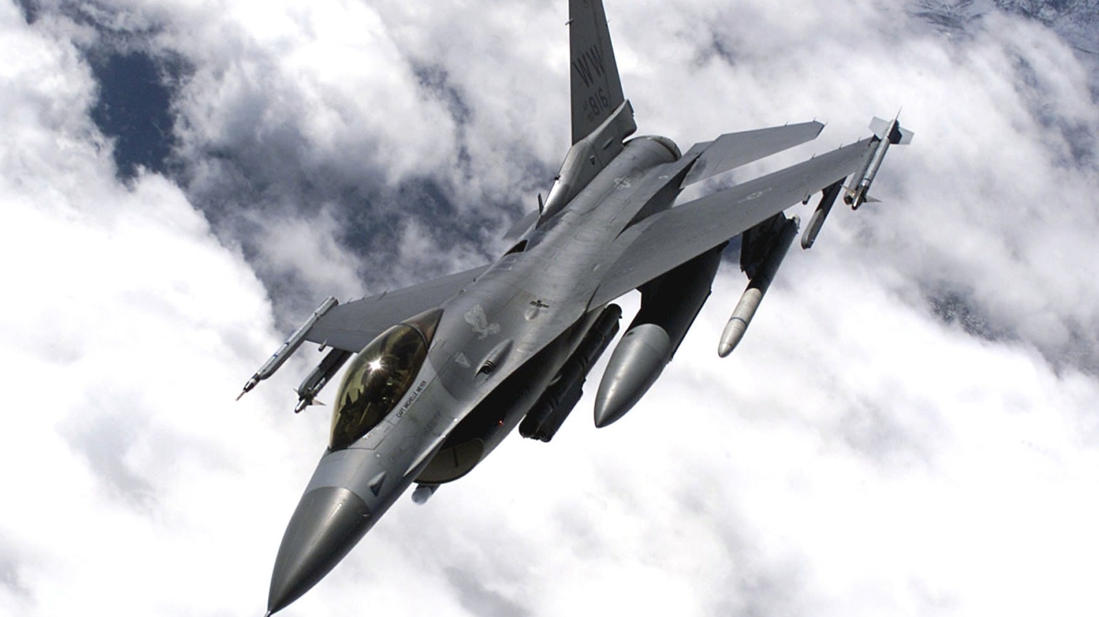 Ukraine F-16 Scores First Air To Air Kill Against SU-35
