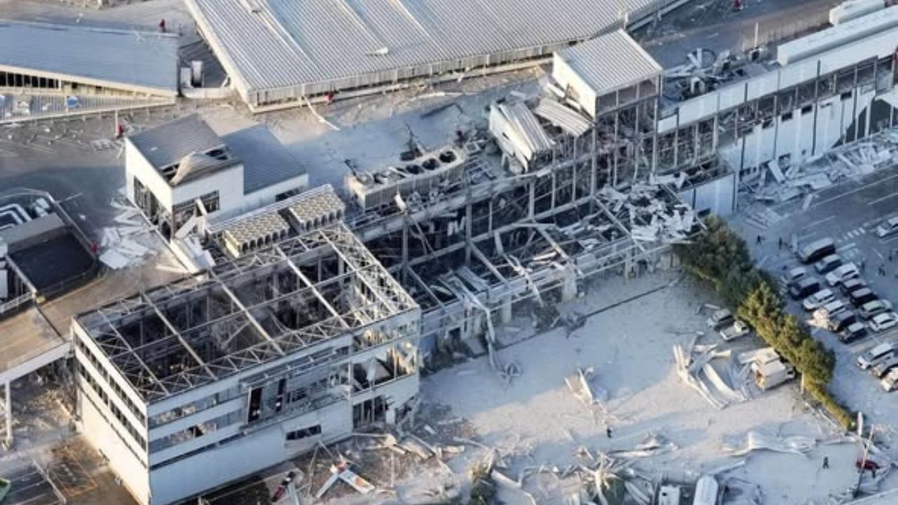 Japan Quake Kills At Least 3, Prompts Evacuation Orders For 300,000