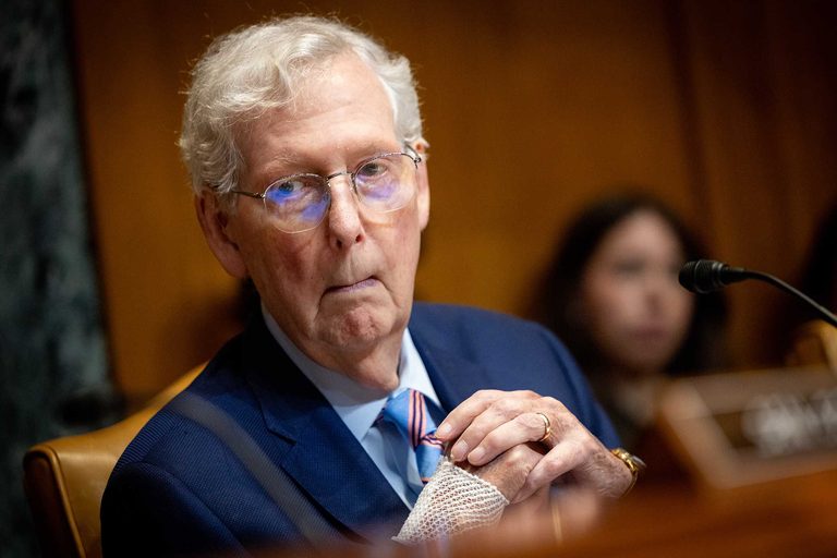 Kentucky Governor Questions McConnell’s Ability to Serve