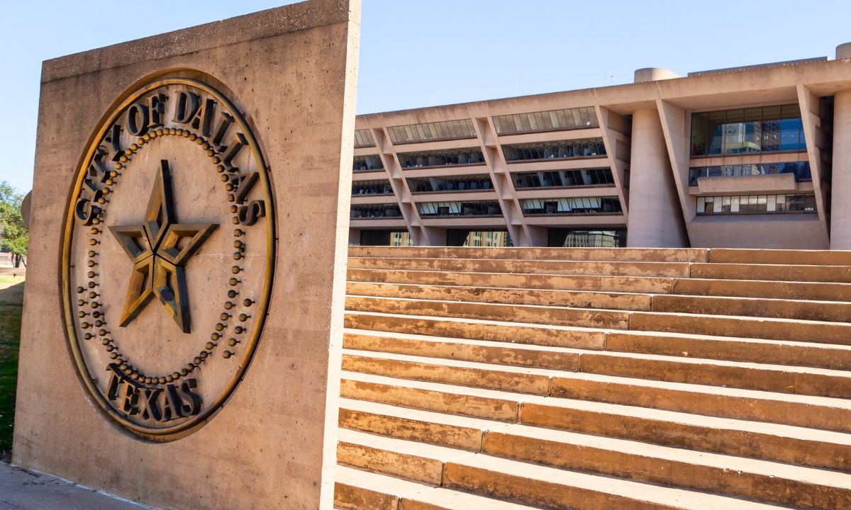 2 Dallas City Council members drop lawsuit over City Hall vote