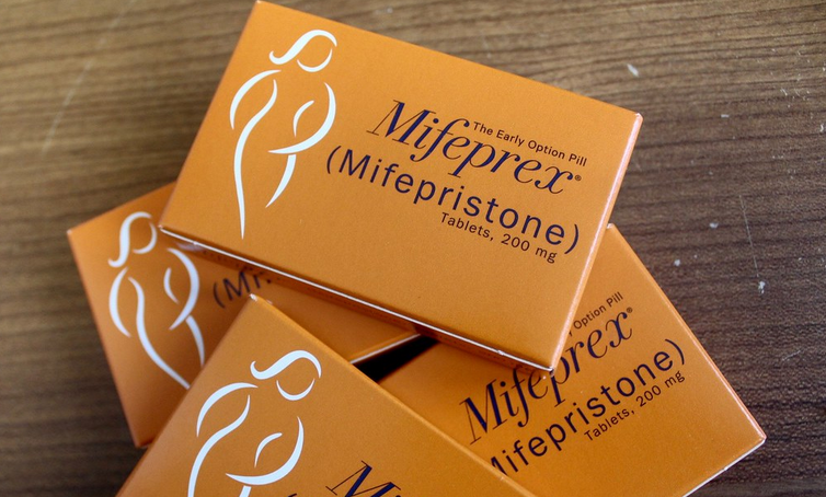 Adults Able to Pose as 13-Year-Old Girls to Order Dangerous Abortion Pills Online - LifeNews.com
