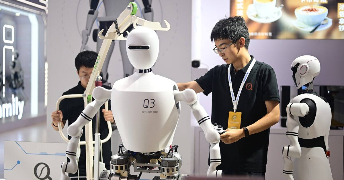 ‘UNACCEPTABLE RISKS’: Trump Bans Import of Chinese Humanoid Robots Over National Security Concerns * The Gateway Pundit * by Paul Serran