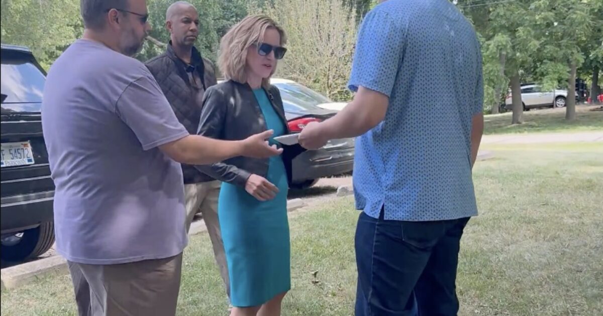 “YOU’VE BEEN SERVED!” MI Sec of State Jocelyn Benson Served By Former MI Attorney General Over Potential Involvement In Funding Hate Groups Like KKK While Member of SPLC Board [VIDEO] * The Gateway Pundit * by Patty McMurray