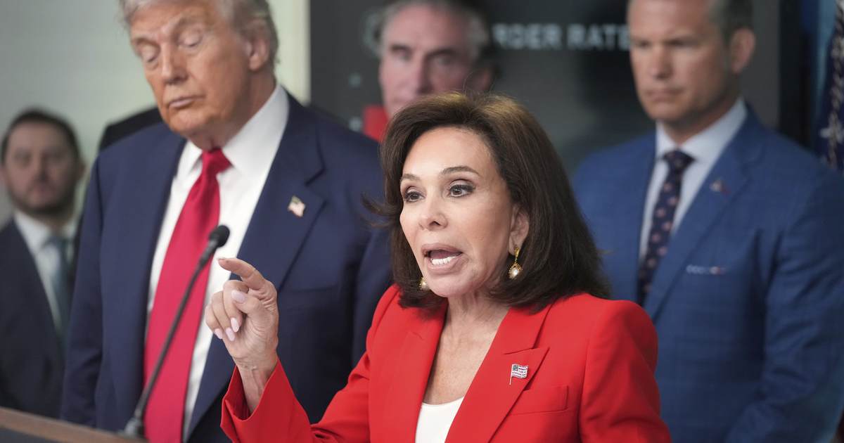 Trump Confronts Jeanine Pirro Over Dropped Reflecting Pool Charges - The Joe Messina Show