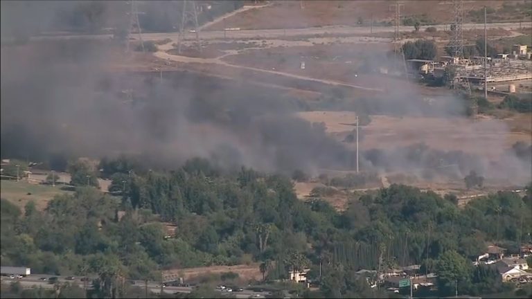 Brush fire erupts near Rio Hondo bike path in Whittier Narrows