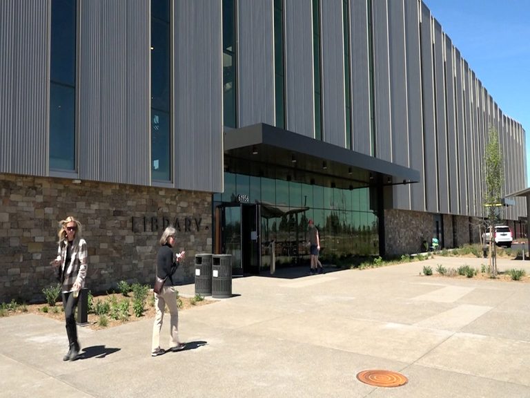Bend’s New Central Library Opens