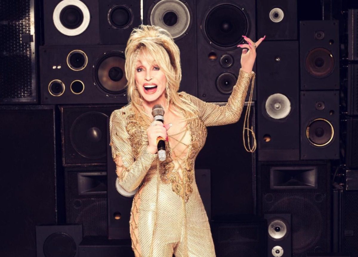 Dolly Parton Rises To #1 On Spotify’s Global Chart, Owns The Top 3 Songs In The U.S. Following Her Death | Whiskey Riff