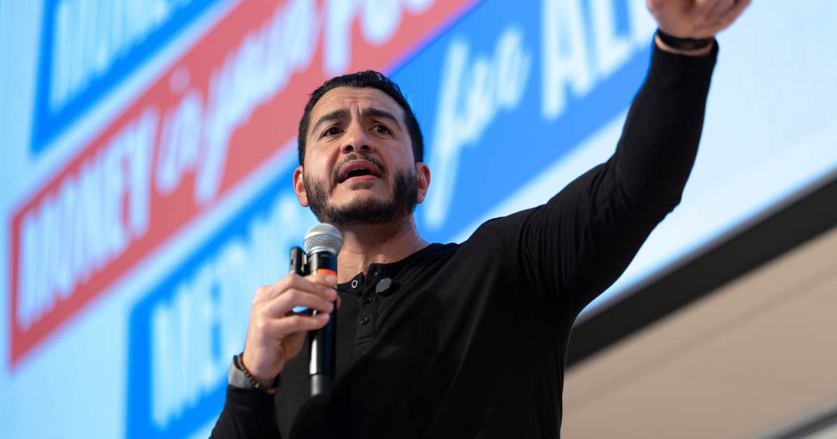 Abdul El-Sayed Wins Michigan's Dem Primary, but There's Trouble Ahead