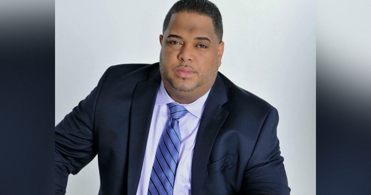 FBI Arrests Massachusetts Democrat State Rep. on COVID Relief Fraud Charges — Second Lawrence-Area Democrat Busted This Month * The Gateway Pundit * by Jim Hᴏft