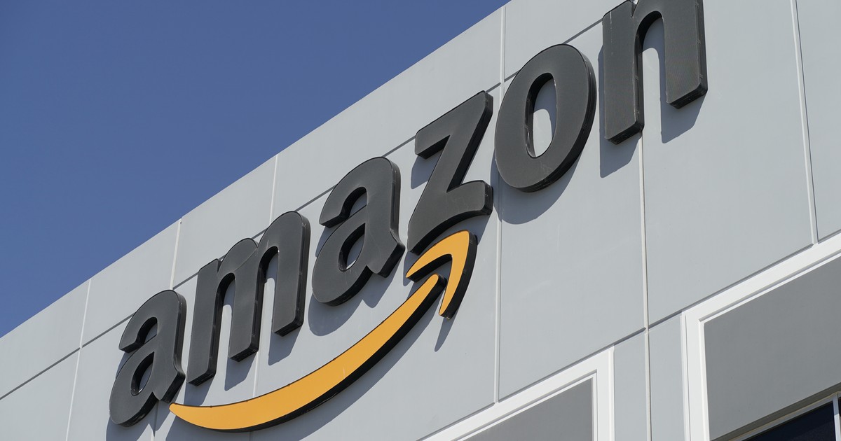 Amazon Allowing 8647 Anti-Trump Merchandise Despite Policy - The Joe Messina Show
