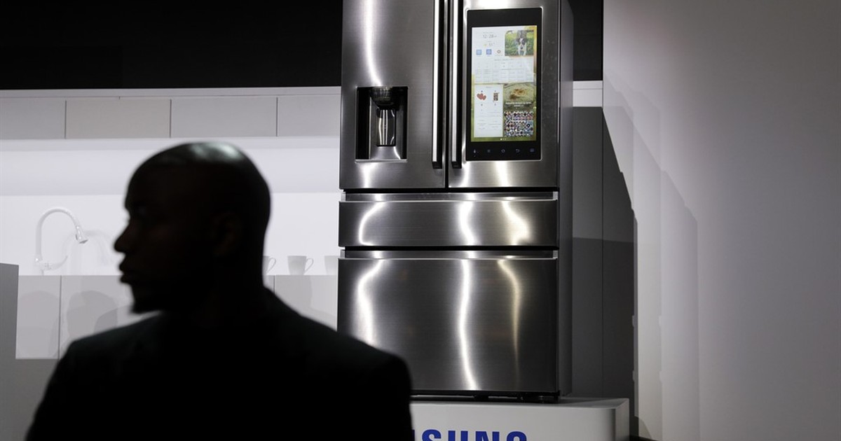 Nostalgia Threatens American Growth, Harms Innovation - The Joe Messina Show