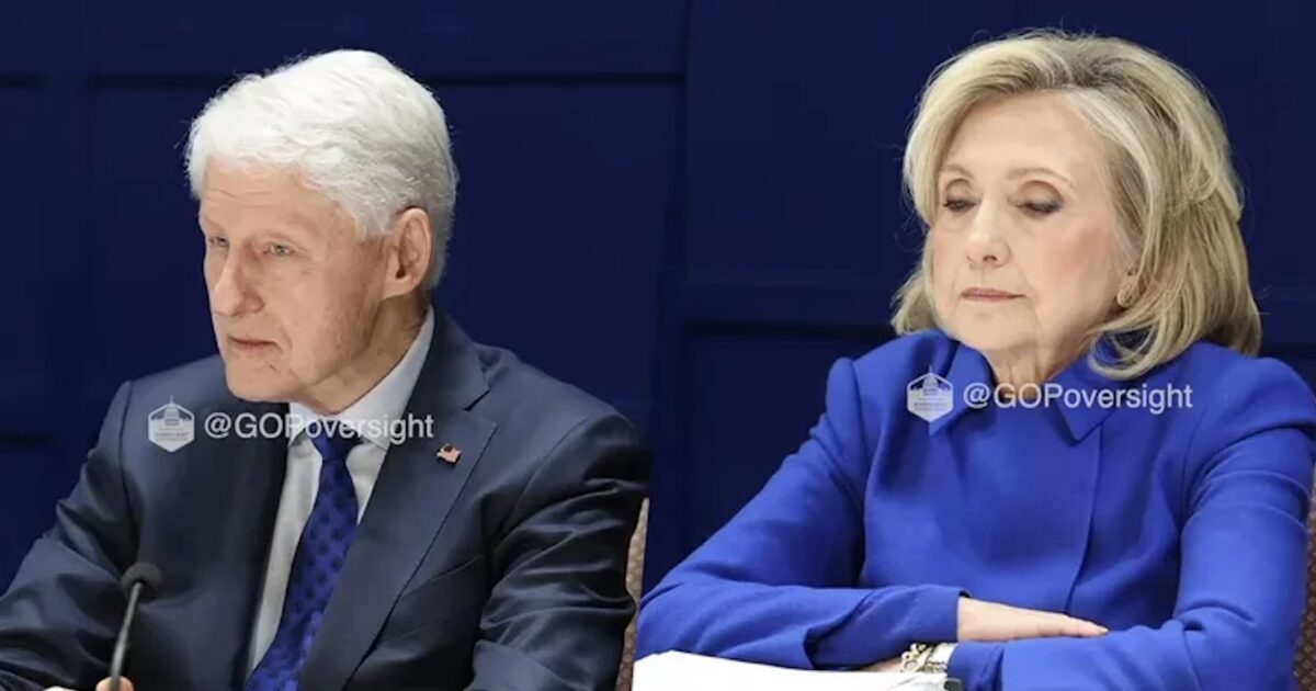 Clintons Seek Unpaid Intern With “High Level of Professionalism and Discretion” * The Gateway Pundit * by Jim Hᴏft