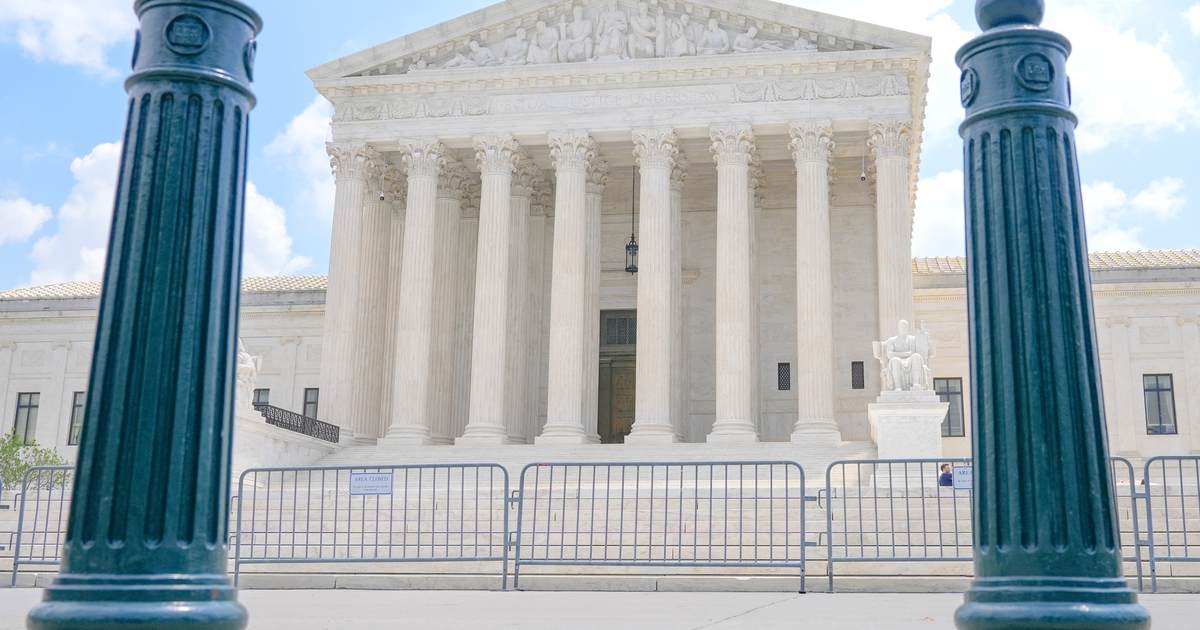 Democrats Push Court Packing, RINOS Undermine GOP Unity - The Joe Messina Show