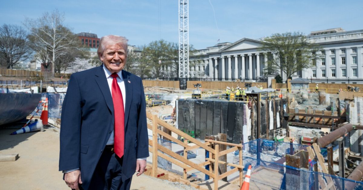 BREAKING: Supreme Court Allows Trump to Proceed with White House Ballroom Construction in 5-4 Ruling – Roberts Sides with Liberal Justices * The Gateway Pundit * by Cristina Laila